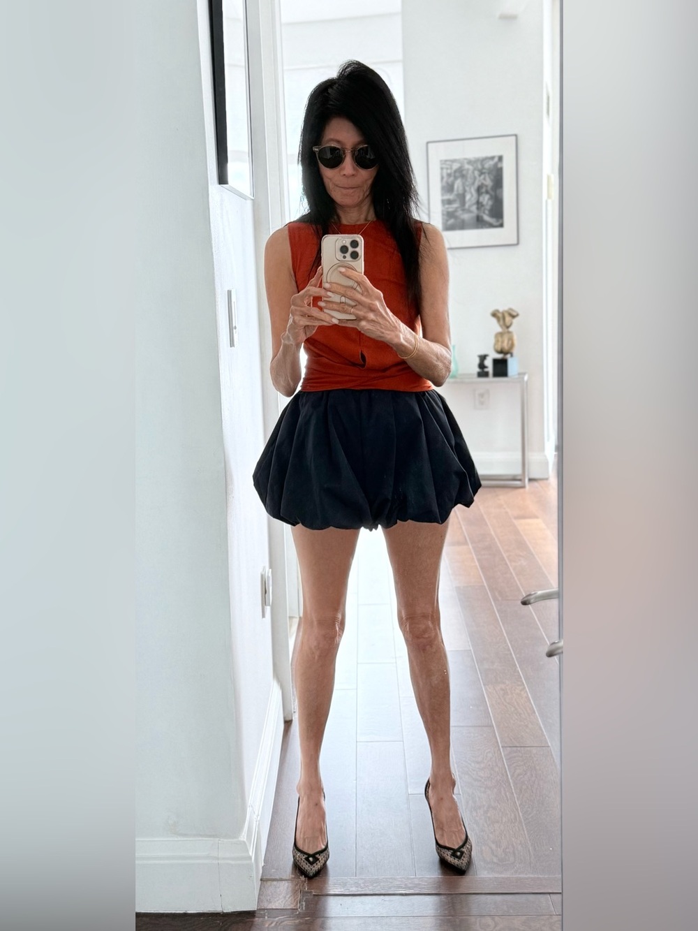 Women’s Bubble Skirt Shorts in blackish-navy.